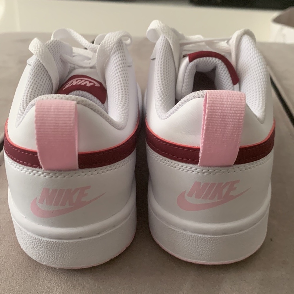 Nike Court Borough Low 2 NWOB "White Dark Beetroot " Sneakers size US 5.5Y - Picture 14 of 17